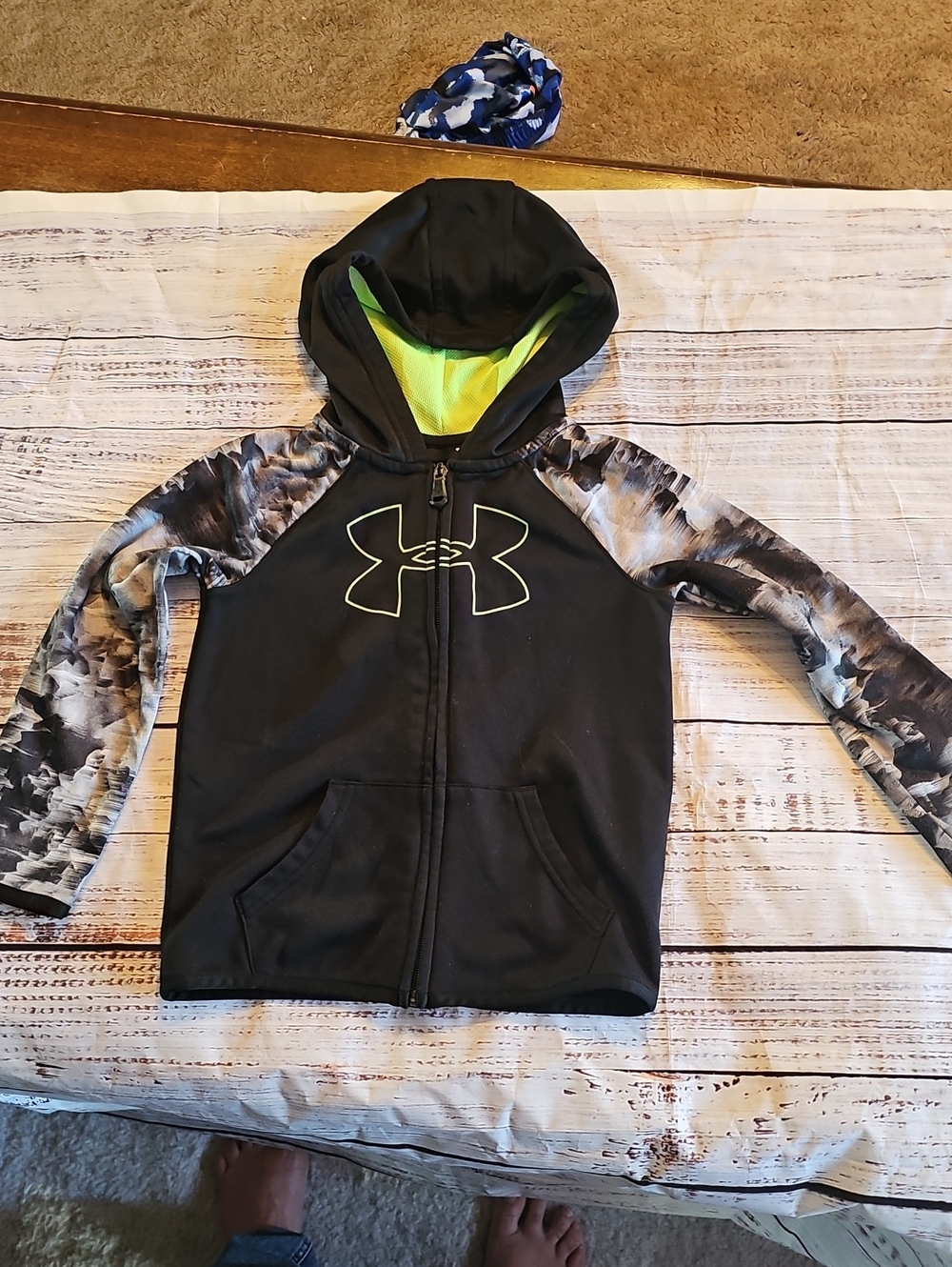 Under Armour Black Hoodie with Gray Camo Sleeves and Neon Green Lining